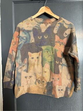 Weird Cat sweater
